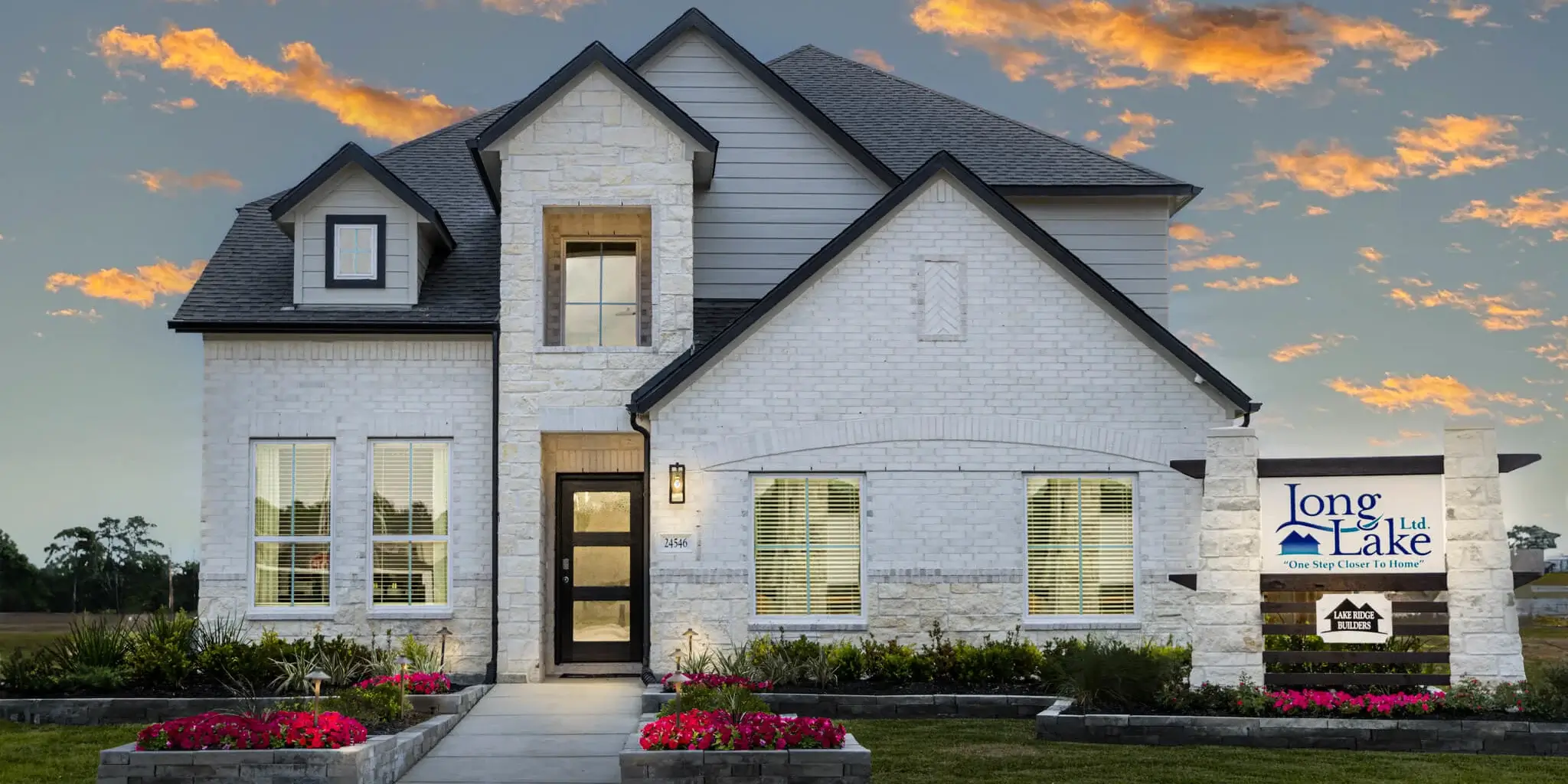 Long Lake Home Builders at Creekwood Crossing in Spring TX with New Homes for Sale